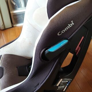 チャイルドシート combi