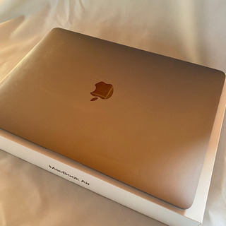 MacBook Air Retinaディスプレイ 1600/13.3 MVFH2J/A [スペースグレイ]の画像