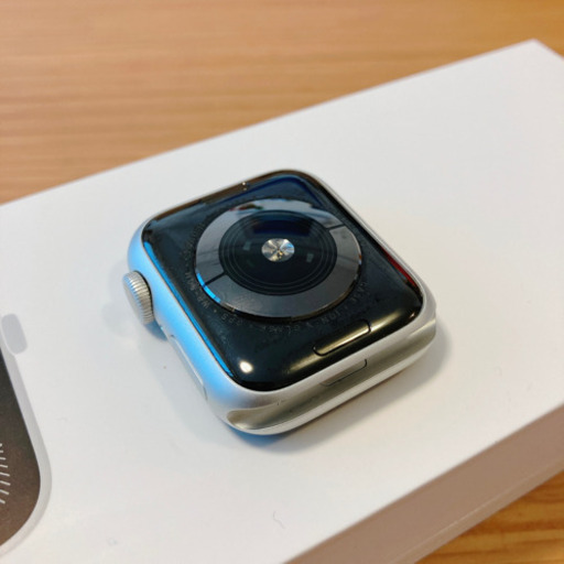 決まりました！アップルウォッチ　シリーズ5 40mm GPS シルバー　2回のみ使用