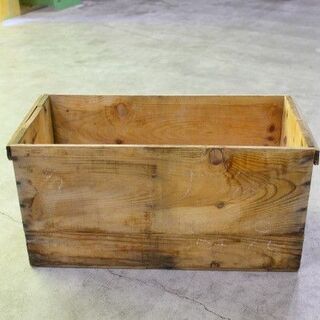 りんご木箱①　おしゃれ家具やDIYに♪　保管流通用で実際に使用されたリンゴ木箱です　の画像