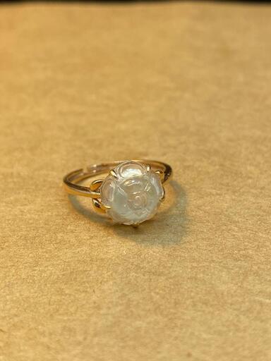 指輪 リング 花びら 本翡翠 氷ヒスイ フリーサイズ  誕生日プレゼント 18kピンクゴールド