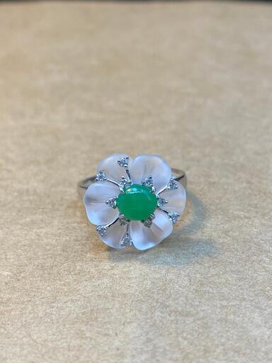 指輪 リング 花びら 本翡翠 氷ヒスイ  フリーサイズ 誕生日プレゼント 縁起物 天然石 鑑別書