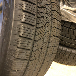 受付終了BLIZZAK VRX2 スタッドレスタイヤの画像