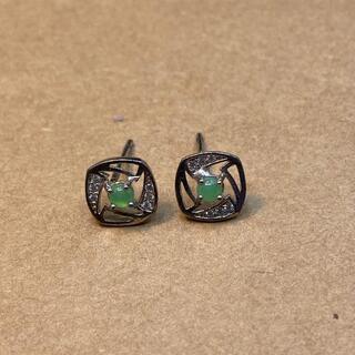 ピアス 本翡翠 ヒスイ 緑色 縁起物 誕生日プレゼント 金運アッ...