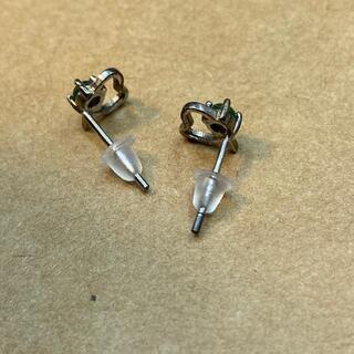 ピアス ハート 本翡翠 ヒスイ 緑色 縁起物 誕生日プレゼント 天然石 本物保証 12の画像