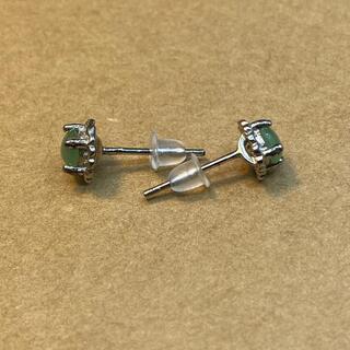 ピアス 本翡翠 ヒスイ 緑色 縁起物 誕生日プレゼント 金運アップ 本物保証17の画像