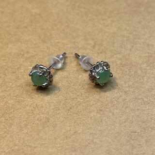 ピアス 本翡翠 ヒスイ 緑色 縁起物 誕生日プレゼント 金運アッ...