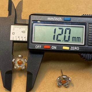 ピアス 花 本翡翠 ヒスイ 赤色 縁起物 誕生日プレゼント 金運アップ 本物保証19の画像