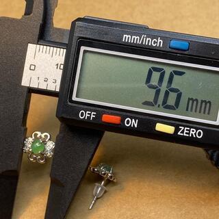 ピアス かわいい花 本翡翠 ヒスイ 緑色 誕生日プレゼント 金運アップ 本物保証26の画像