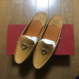 フェラガモ　ミュールサンダル　ベージュ
