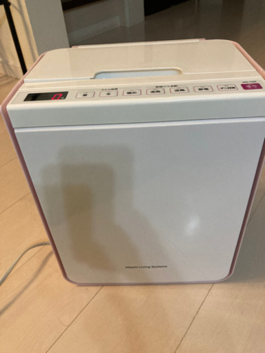 日立布団乾燥機（お話し中）
