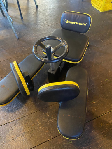 ボディメーカー　レッグストレッチャー