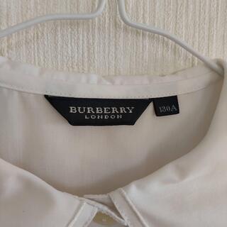 【決まりました】Burberry　ブラウス(長袖)　130サイズの画像