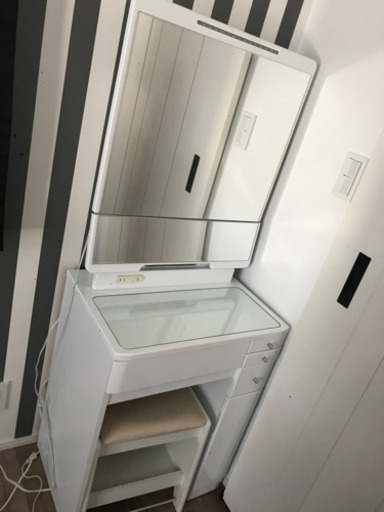 ドレッサー　鏡台