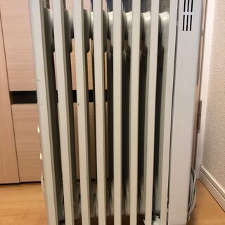 デロンギ オイルヒーター R030812ECFの画像