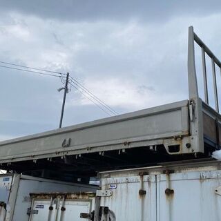 早い者勝【超希少】トラック　キャンター　平ボディ　２トントラック...