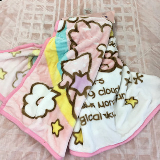 新品　キキララ　シングル　マイヤー毛布　ブランケット