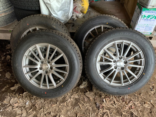 225/65R17 スタッドレスタイヤ　ホイール・ナット付