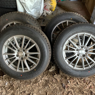 225/65R17 スタッドレスタイヤ　ホイール・ナット付