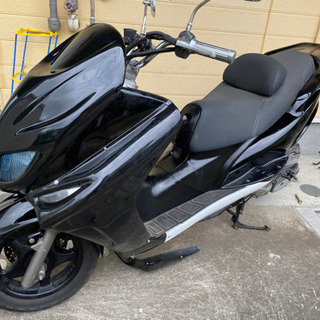 マジェスティー125の画像