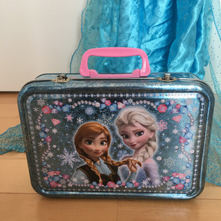 アナと雪の女王　缶ケース