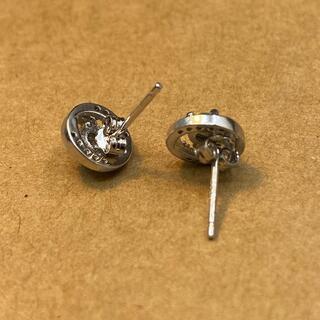 ピアス 本翡翠 ヒスイ 高級緑色 艶美麗 誕生日プレゼント 天然石 鑑別書有 2022072701の画像