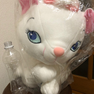 Disney ディズニー　マリーちゃん　大きなぬいぐるみの画像
