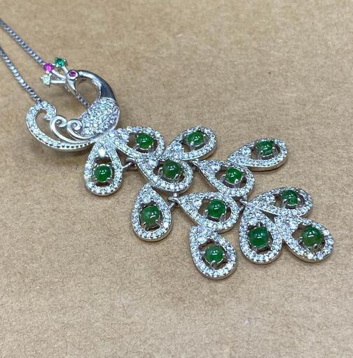 孔雀 ネックレス ピアス 3点セット フリーサイズ  本翡翠 氷ヒスイA貨 シルバー 本物保証