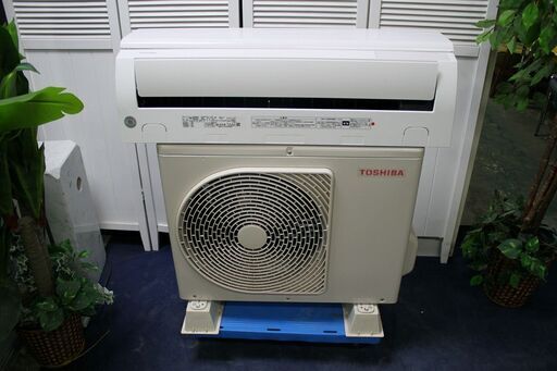 R2271) TOSHIBA 中古 東芝　コンパクトルームエアコン　2.2kw　RAS-2219T 2019年製! エアコン 店頭取引大歓迎♪