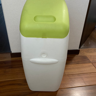 aprica オムツのゴミ箱