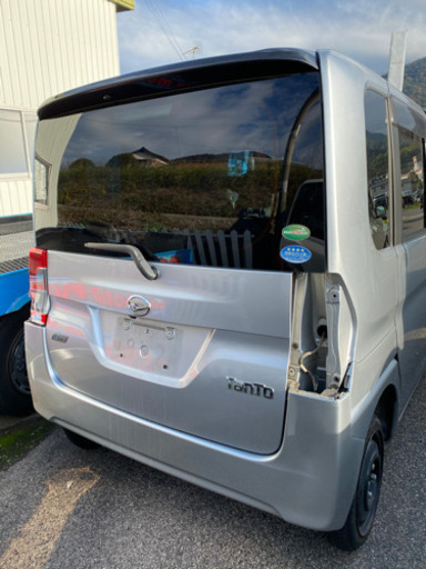 27年タント　バックドア　リヤゲート