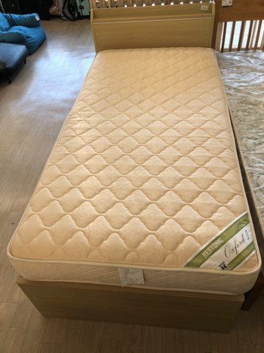 ＊シングルベッド　大塚家具