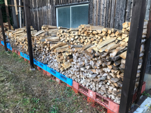 規格外 約半年乾燥 薪ストーブ 広葉樹ミックス 薪 軽トラック荷台あおり