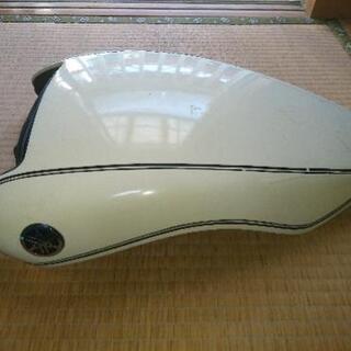 ヤマハ１型Vmaxタンクカバー、フェンダー類売ります。      の画像