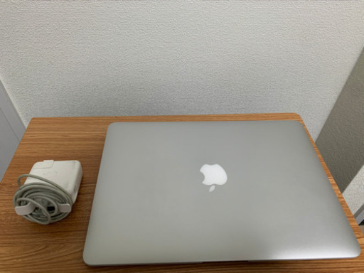 Macbook エア 2015 (i5 1.4Ghz dual, 128gb ) 英語キーボード