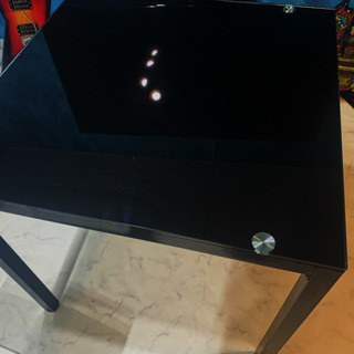 IKEAのガラステーブル差し上げますの画像