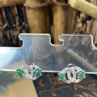 ピアス ミャンマー産 本翡翠 ヒスイ 緑色 艶やか　可愛い　誕生...