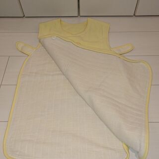 ベビー服　男の子 サイズ90　長袖アウタージャンパー１点、冬用暖かいスリーパーの画像