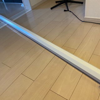 【美品・半額】プロジェクタースクリーン 100インチ の画像