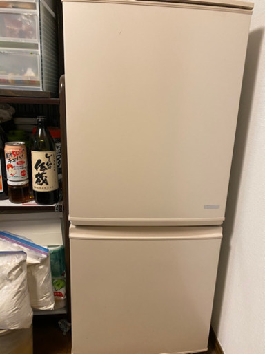 シャープ　2014年製小型冷蔵庫