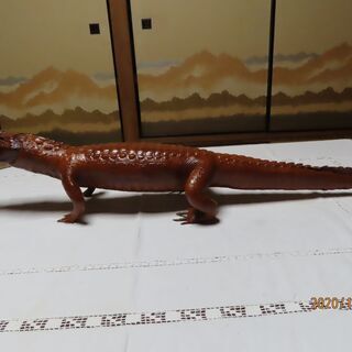 ワニのはく製 値下げしました