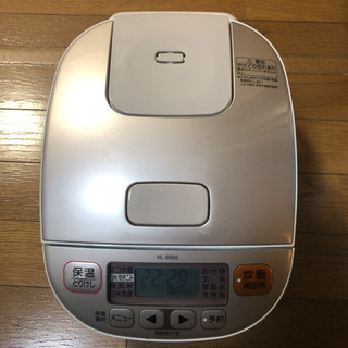 炊飯器　3合炊　ZOJIRUSHI NL-BB05-WM