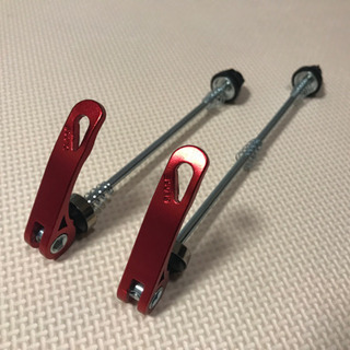 赤色　クイックリリース　クイックレリーズ