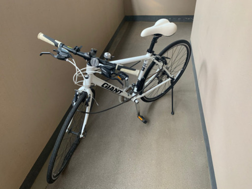クロスバイク　giant r3 通学などにピッタリ