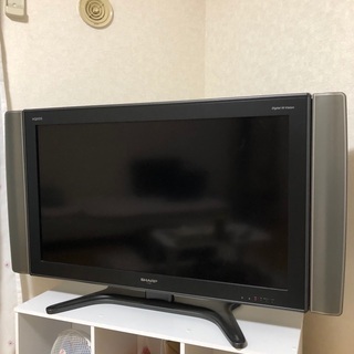 シャープAQUOS 38型テレビ差し上げます。