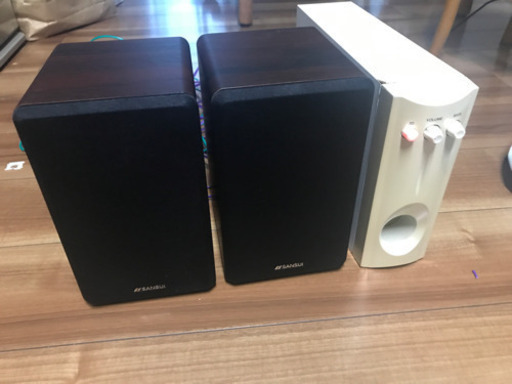 SANSUIスピーカー　新品同様　　＋アンプ（ウーハー内蔵）