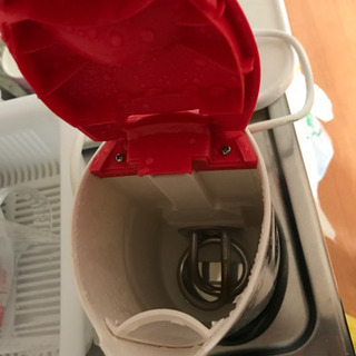 電気ポットの画像