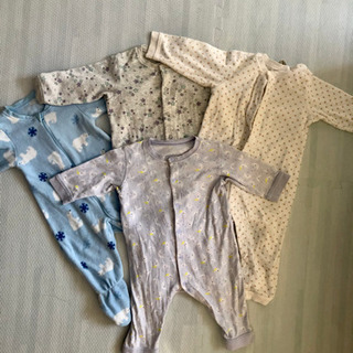 中古ベビー服(冬用)女の子用4枚セット