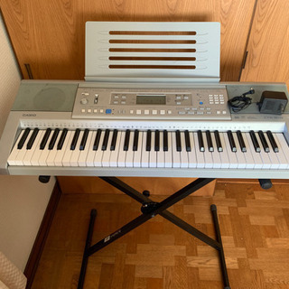 カシオ　キーボードの画像