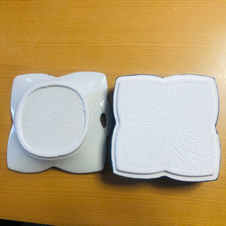 値下げ　未使用　翠泉 角深皿と浅皿のセット　約12㎝角の画像